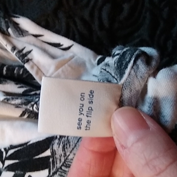 Old Navy tank top - Picture 5 of 5